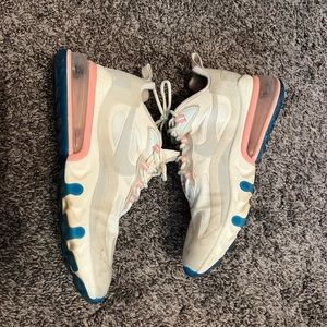 Nike Airmax 270 React Shoes